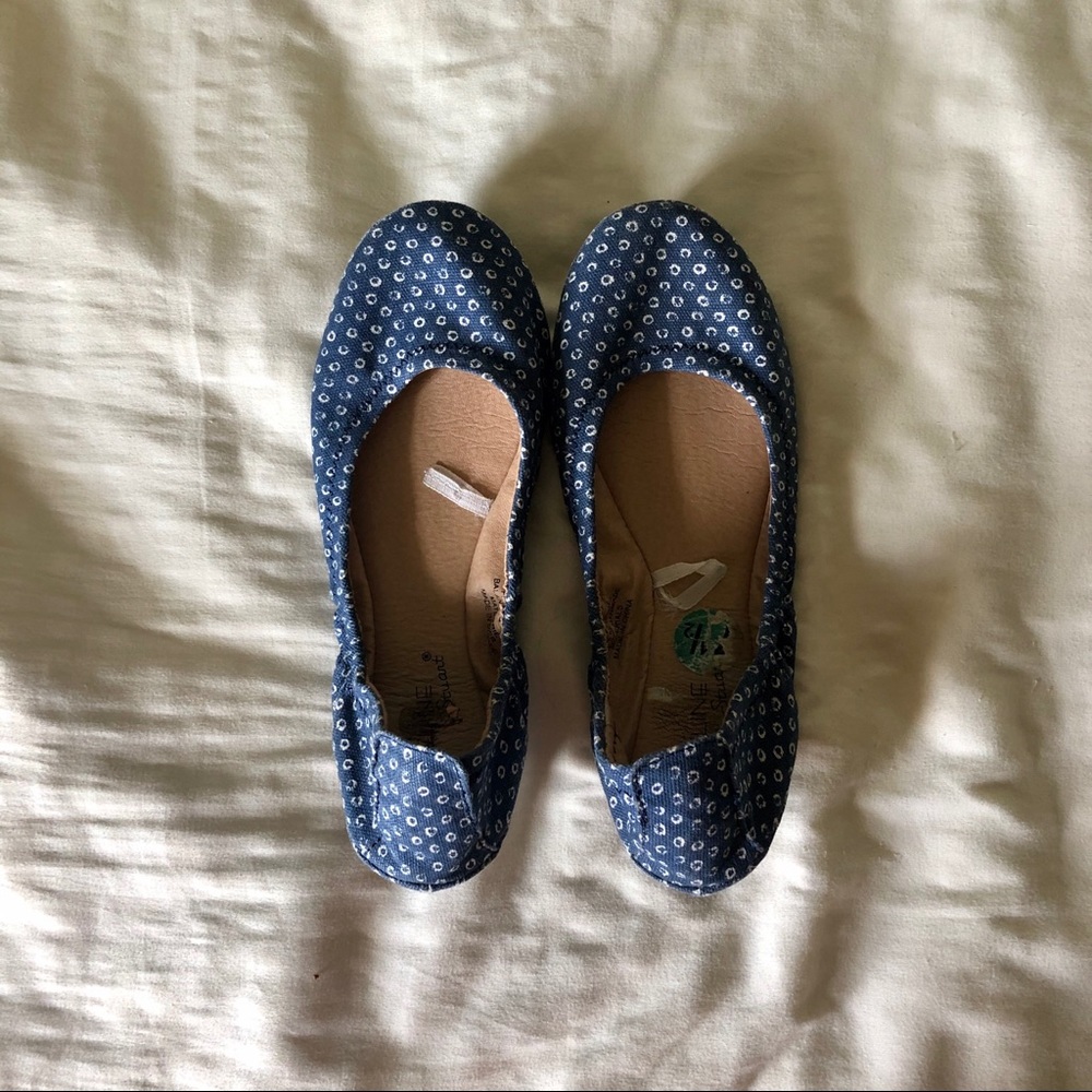 3/$15 Ballet flats